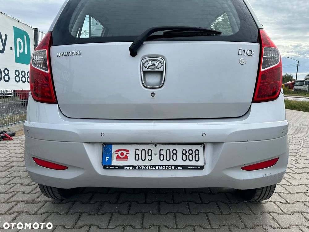 Hyundai i10 1.1 Premium - 8