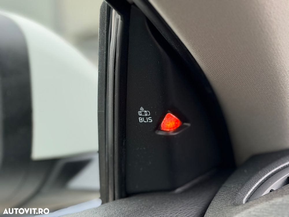 Volvo V40 D4 Geartronic Summum - 34