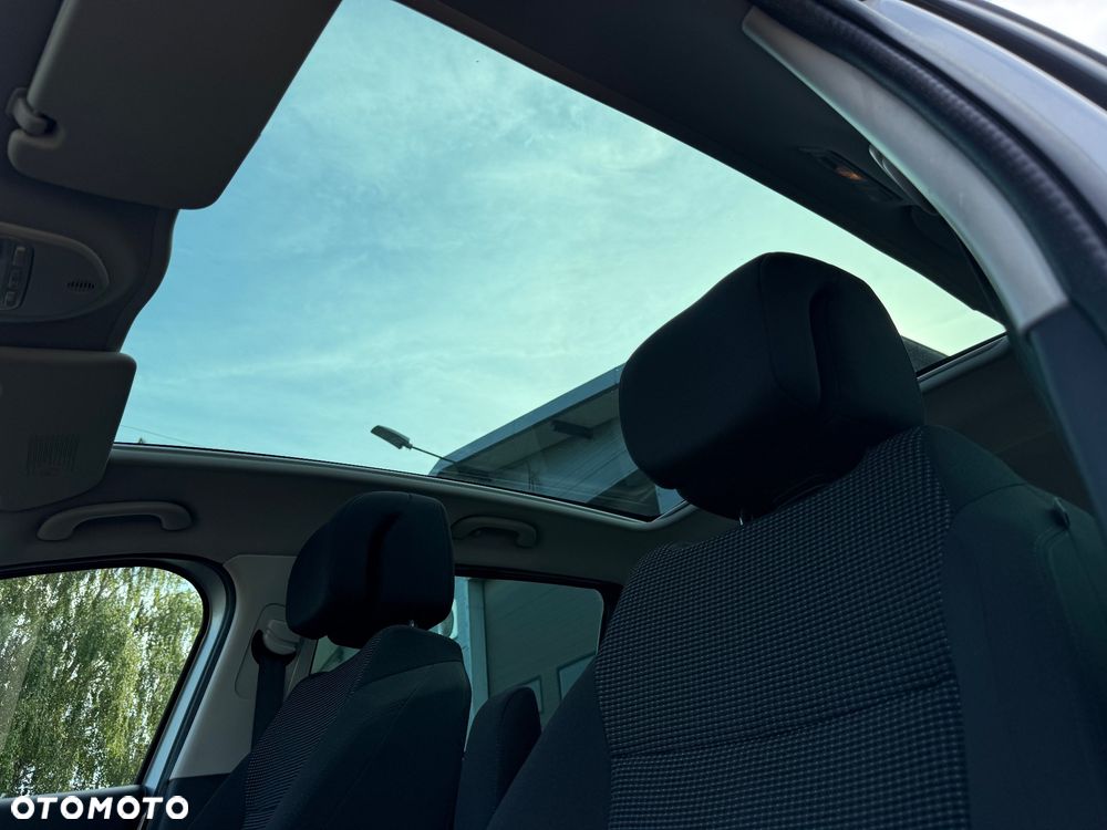 Peugeot 5008 - 35