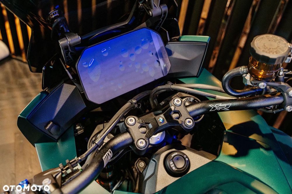 BMW XR - 4