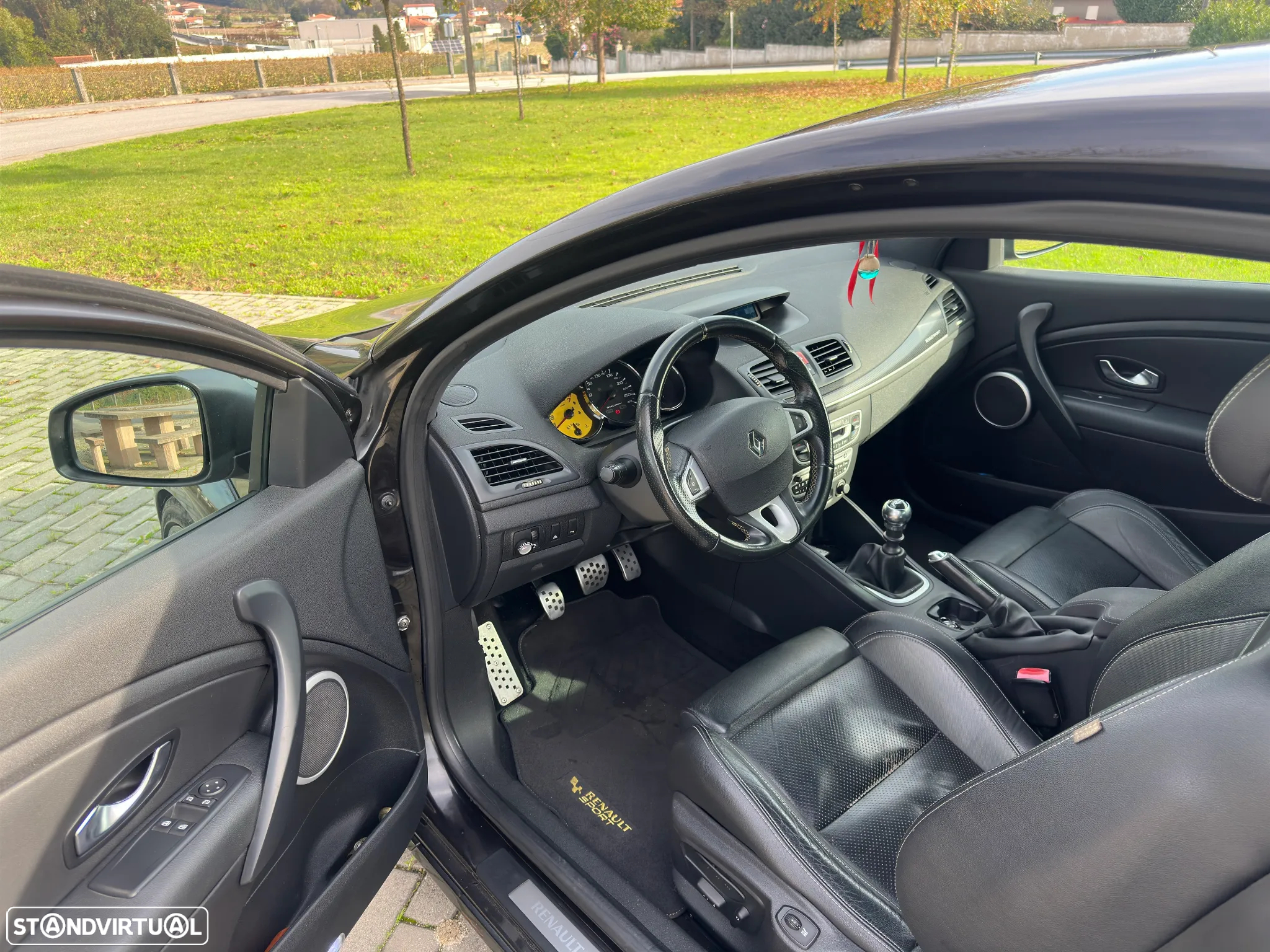 Renault Mégane Coupe 2.0 T 16V RS - 8