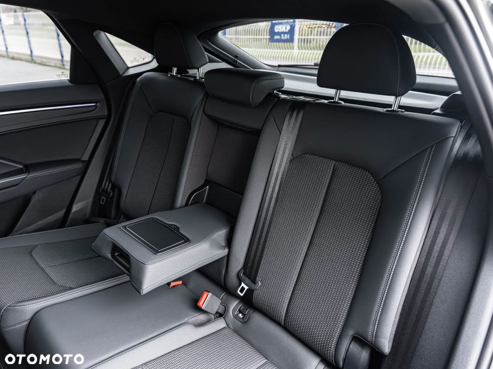 Audi Q3 Sportback 35 TDI S line - 28