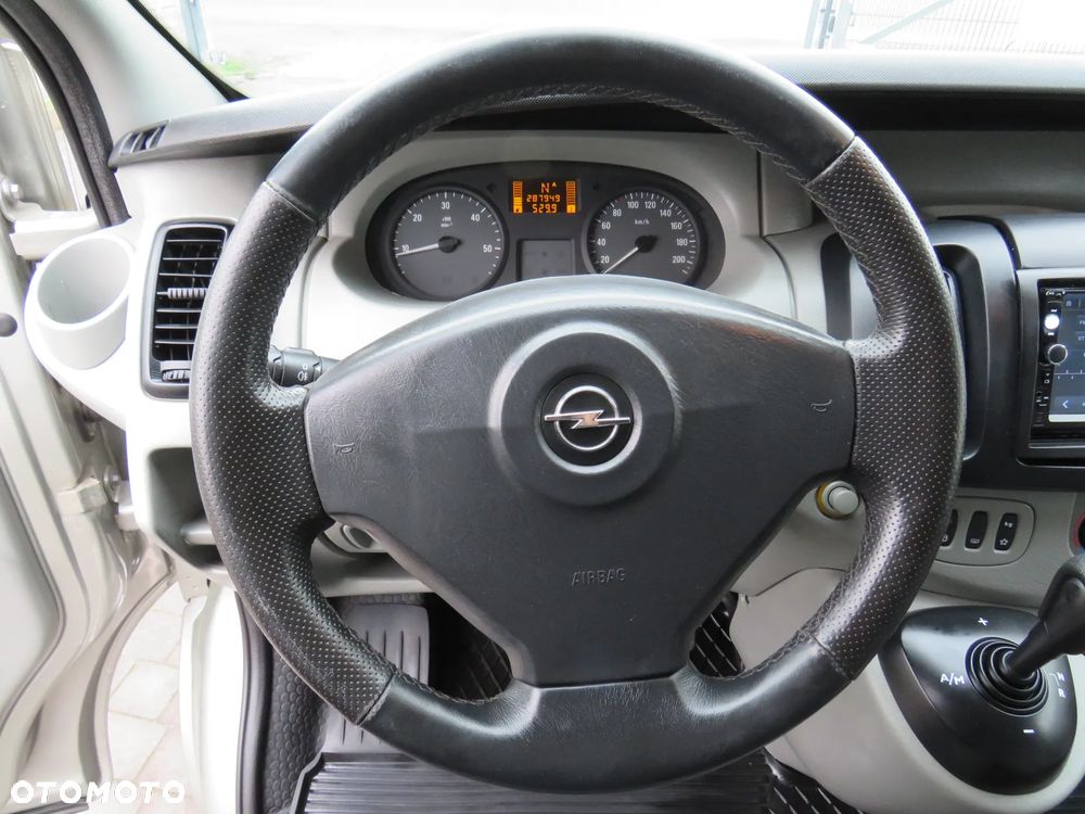 Opel Vivaro Long 2.5CDTI 145Ps *Brygadówka 6 osób*Automat* - 23