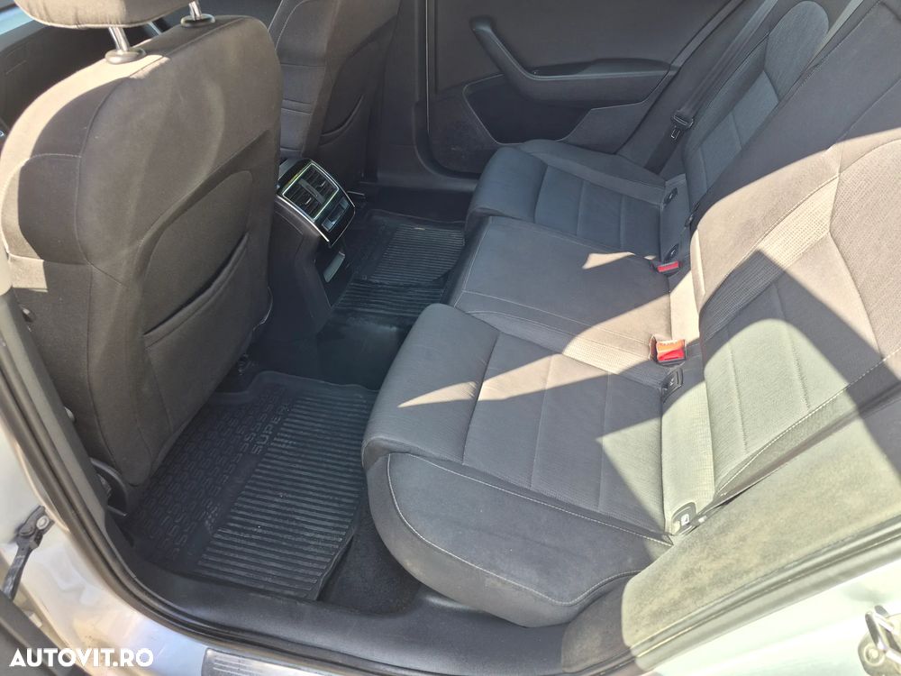Skoda Superb 2.0 TDI DSG Style - 7