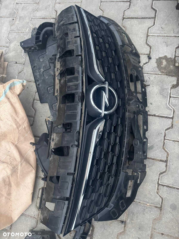 Atrapa Opel Astra K Lift oryginał bez uszkodzeń