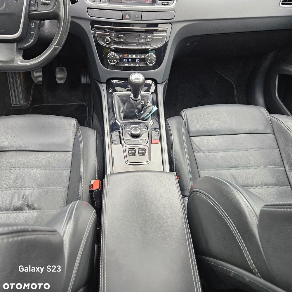 Peugeot 508 1.6 T Allure - 25