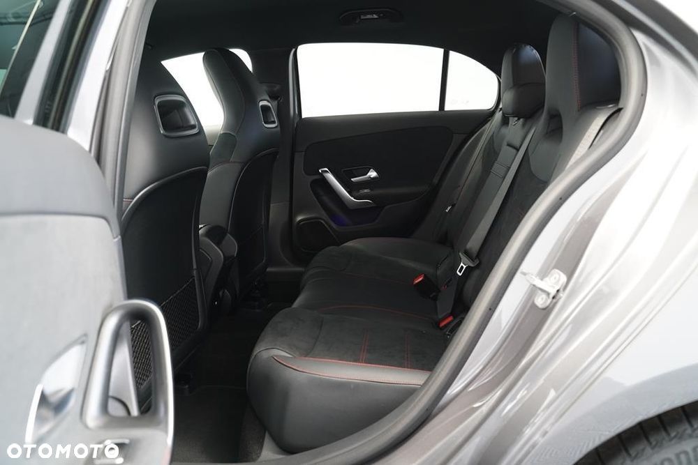 Mercedes-Benz Klasa A 200 7G-DCT AMG Line - 9