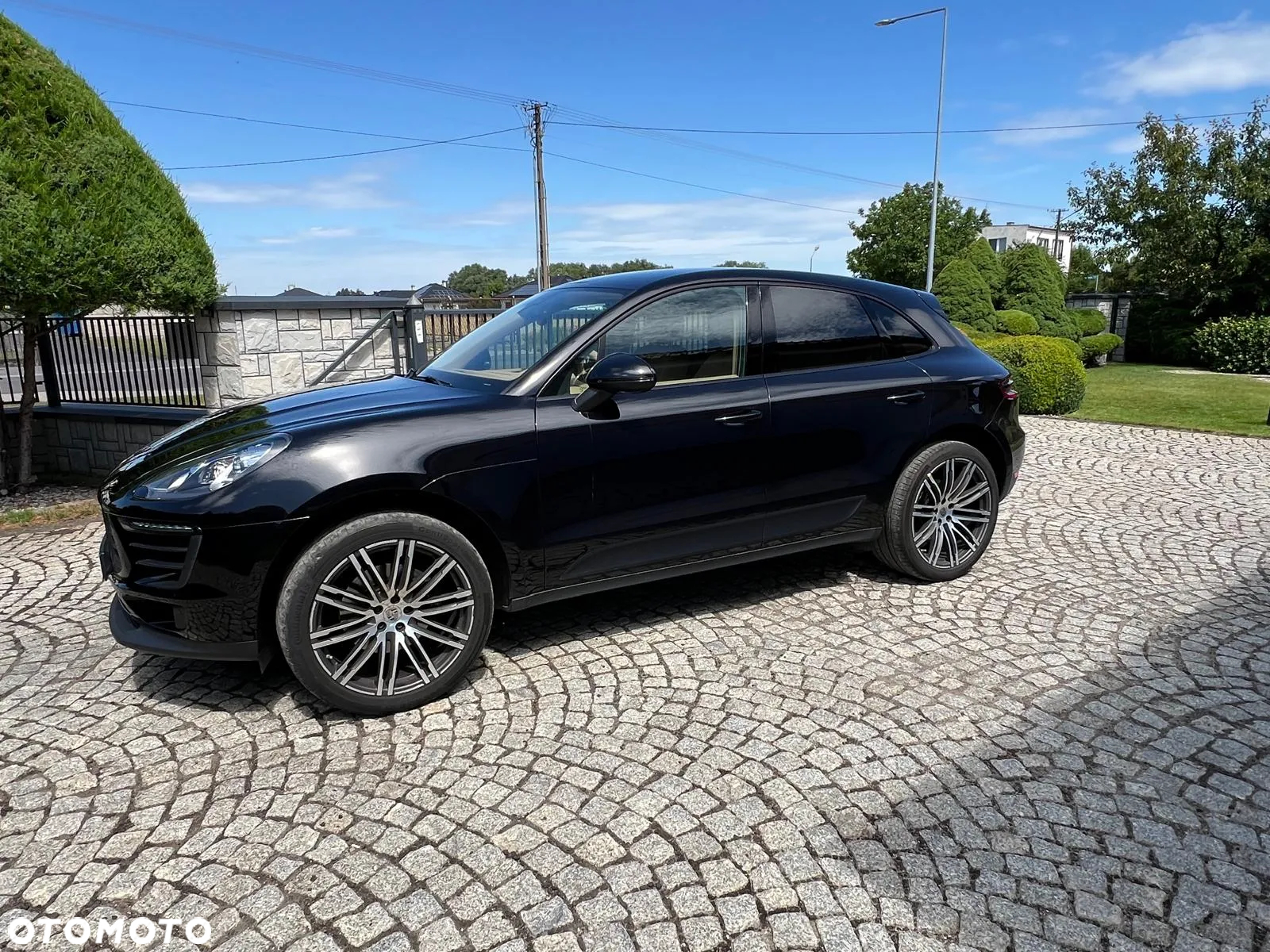 Porsche Macan Standard - 2