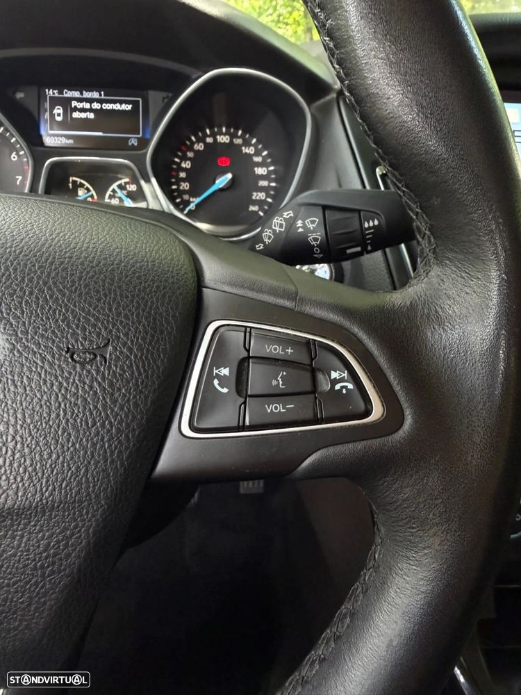 Ford Focus SW 1.0 EcoBoost S&S TITANIUM - 20
