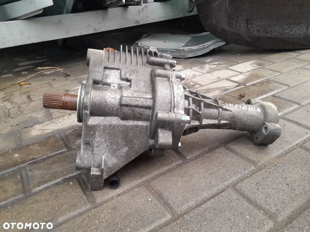 OPEL INSIGNIA A REDUKTOR PRZEDNI 4X4 2.0 TURBO OZNACZANIE: 55573146 - 3