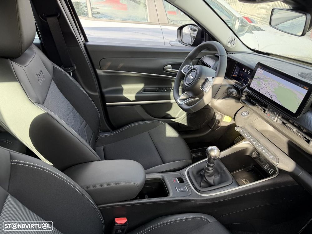 Jeep Avenger 1.2 GSE T3 Altitude - 6