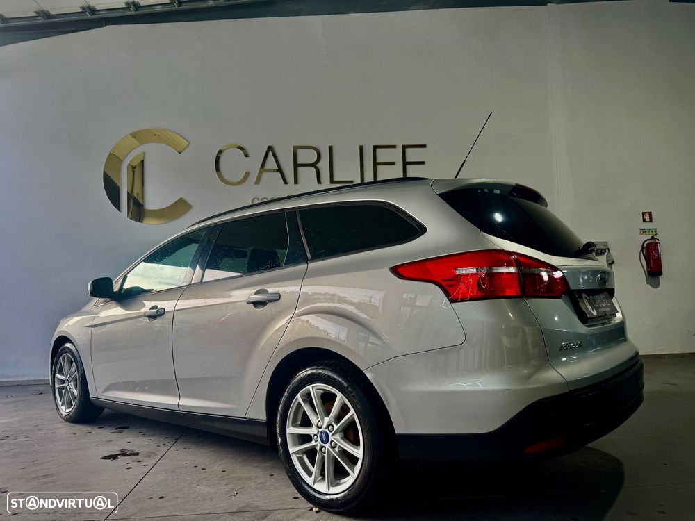 Ford Focus SW 1.6 TDCi DPF S&S Titanium - 5