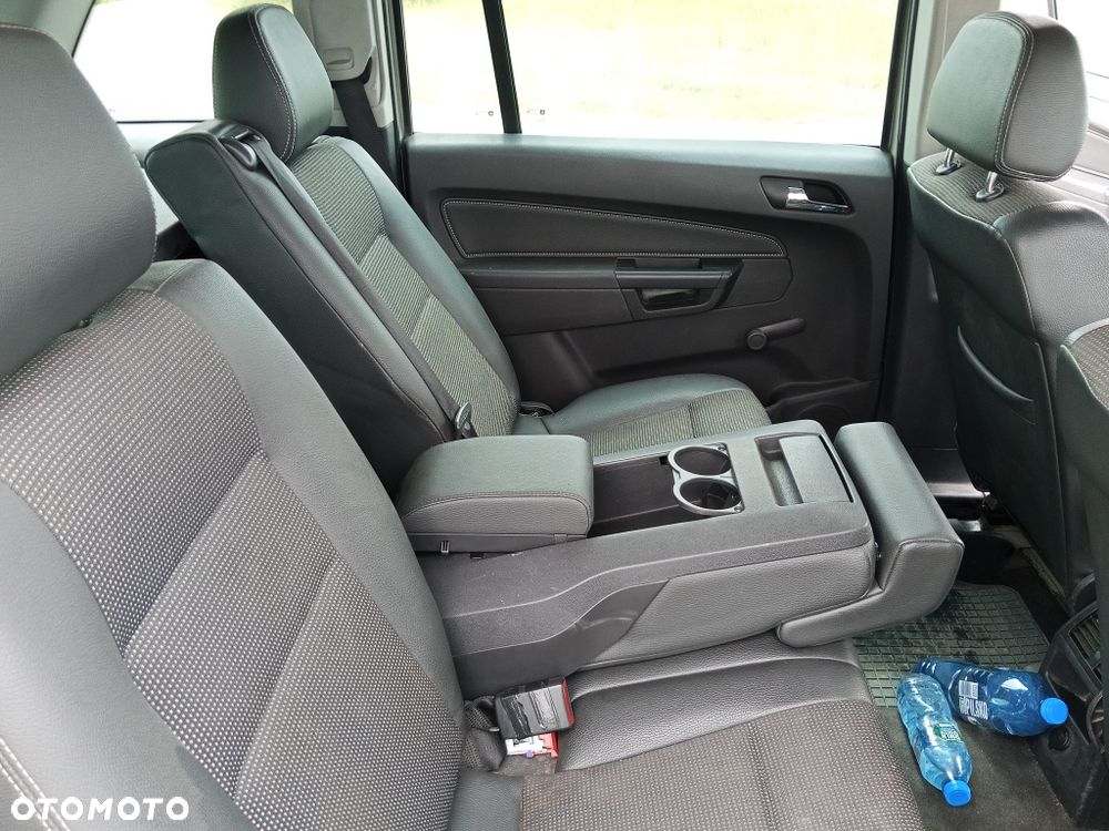 Opel Zafira - 8
