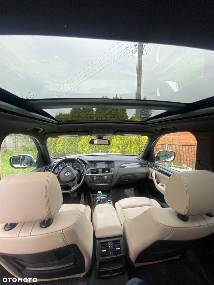 BMW X3 28i xDrive - 3