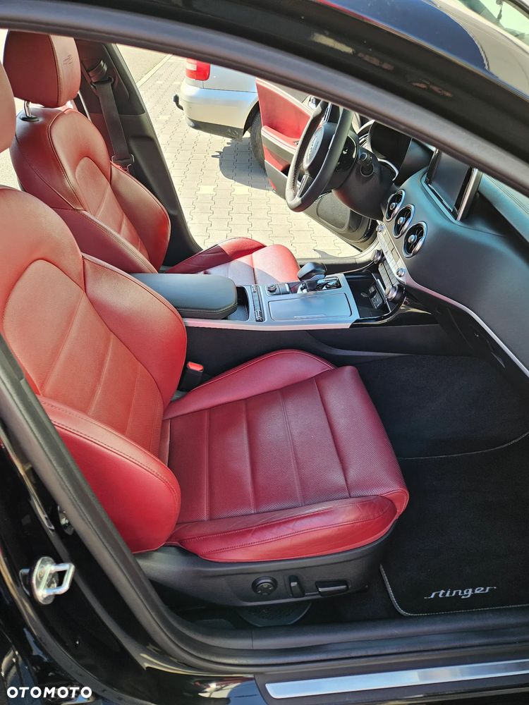 Kia Stinger 2.0 T-GDI GT Line - 15