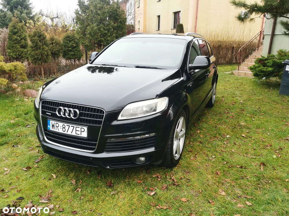Audi Q7 - 1