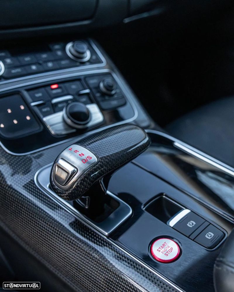 Audi S8 - 14
