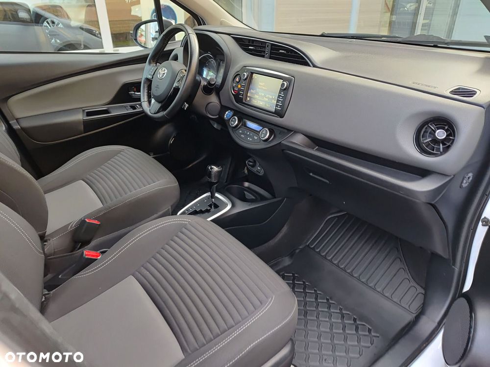 Toyota Yaris - 6
