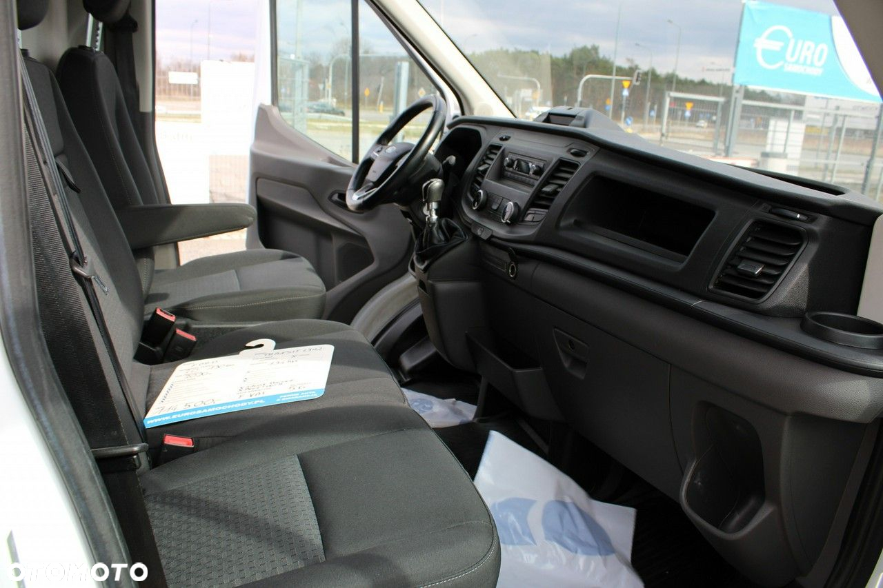 Ford Transit - 26