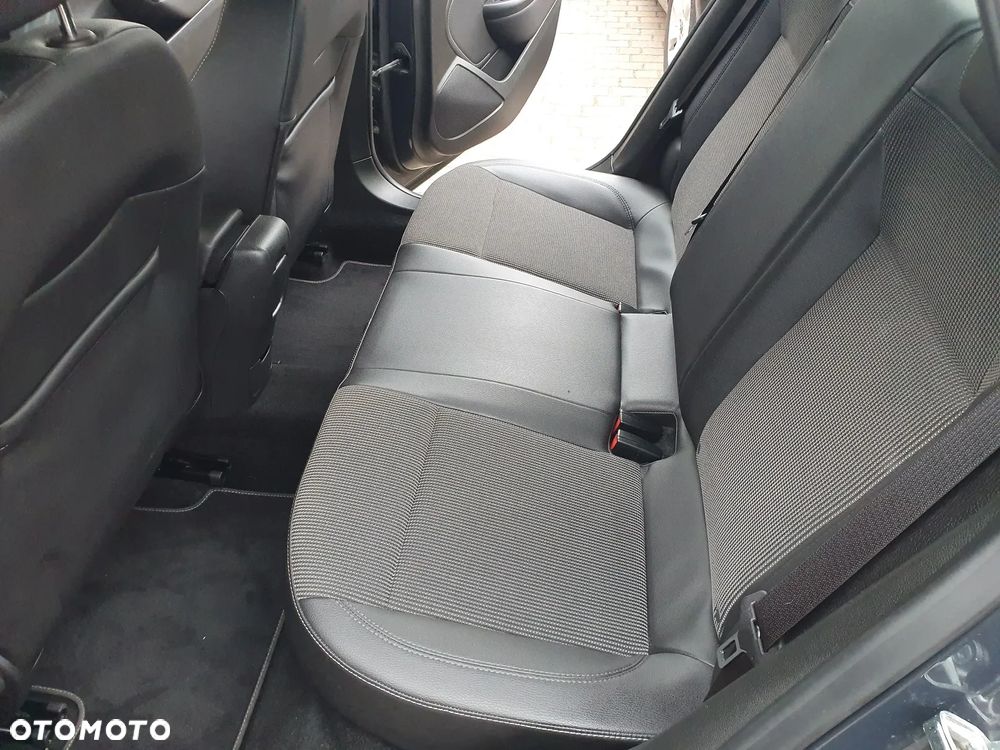 Opel Astra - 17