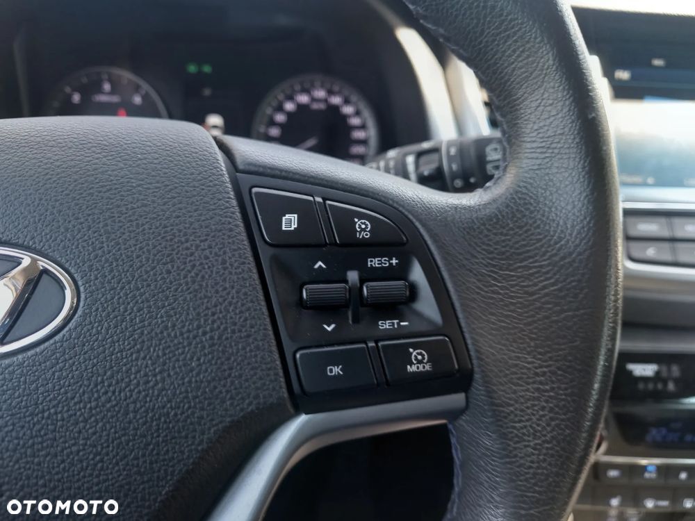 Hyundai Tucson 1.7 CRDI BlueDrive Style 2WD - 15