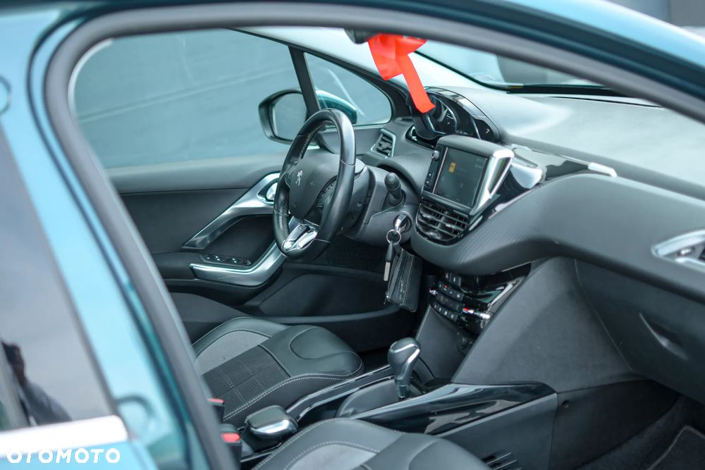 Peugeot 2008 - 9