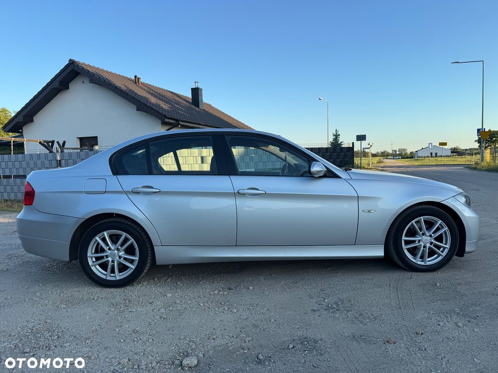 BMW Seria 3 318i Edition Lifestyle - 11