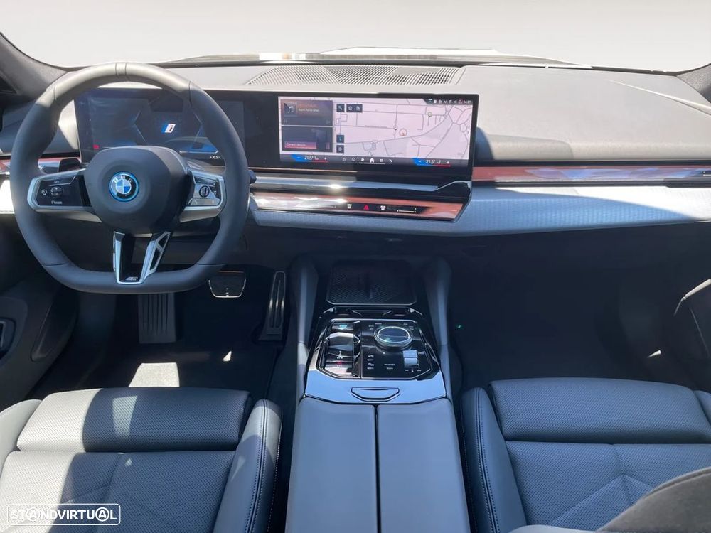 BMW i5 eDrive40 Pack Desportivo M - 9