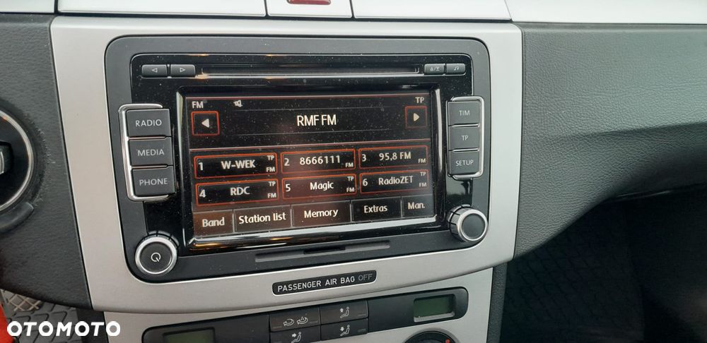 Volkswagen Passat 2.0 TDI Comfortline - 23