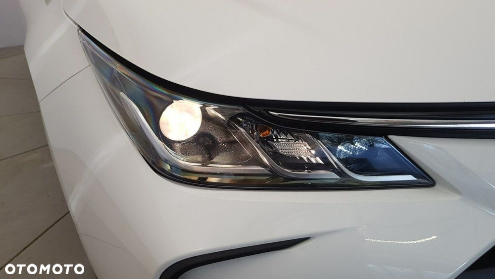 Toyota Corolla - 11