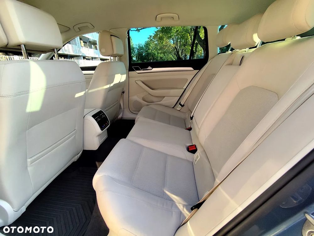 Volkswagen Passat 1.8 TSI BMT Comfortline DSG - 8