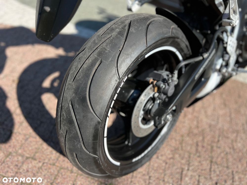 Honda CBR - 13