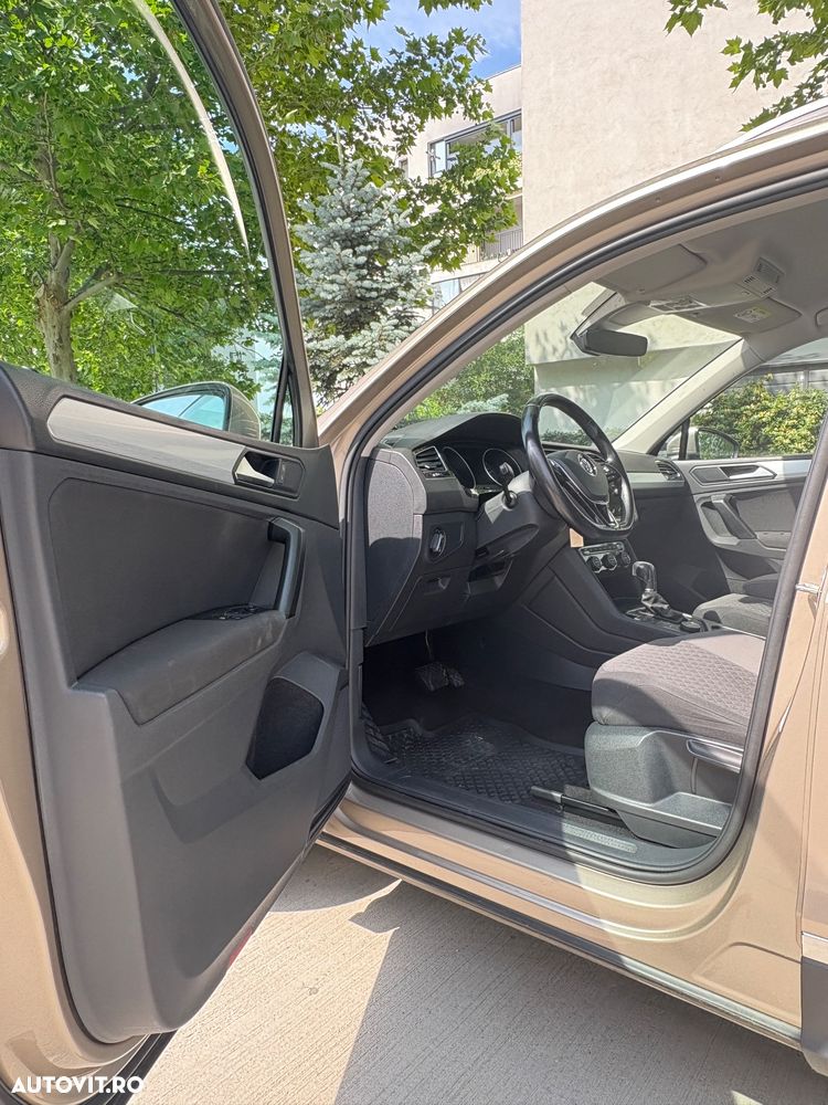 Volkswagen Tiguan 2.0 TDI 4Mot DSG Comfortline - 6