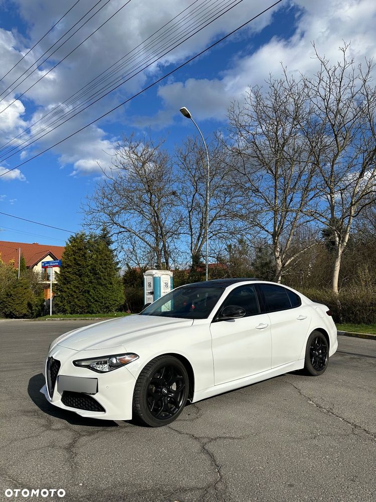 Alfa Romeo Giulia - 4