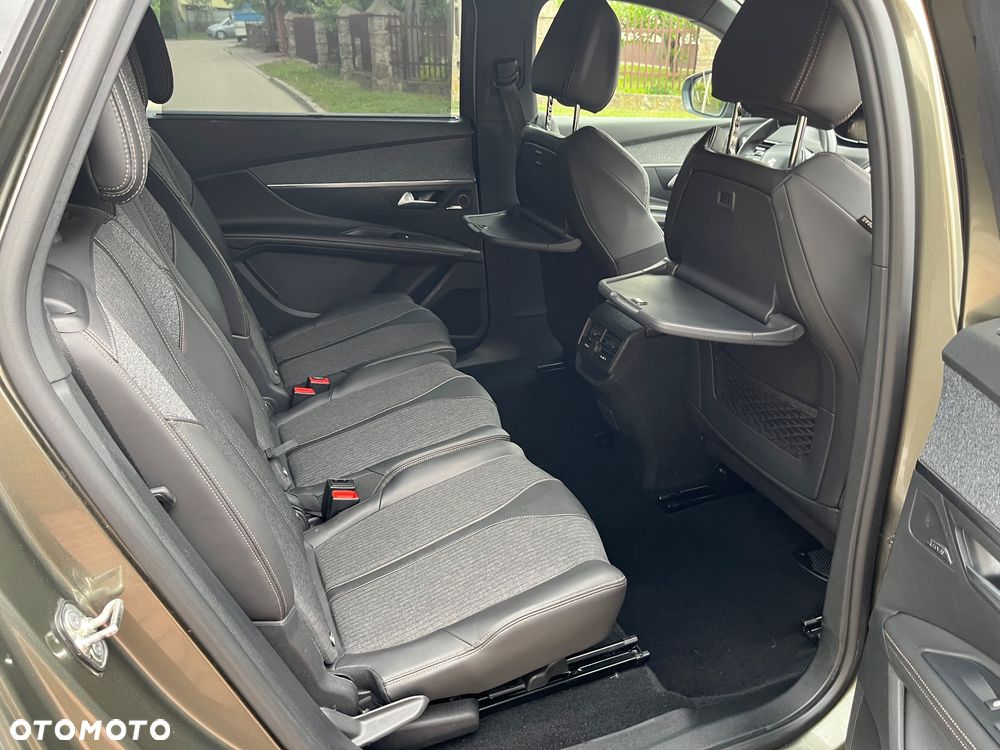 Peugeot 5008 1.6 PureTech Allure S&S EAT8 - 22