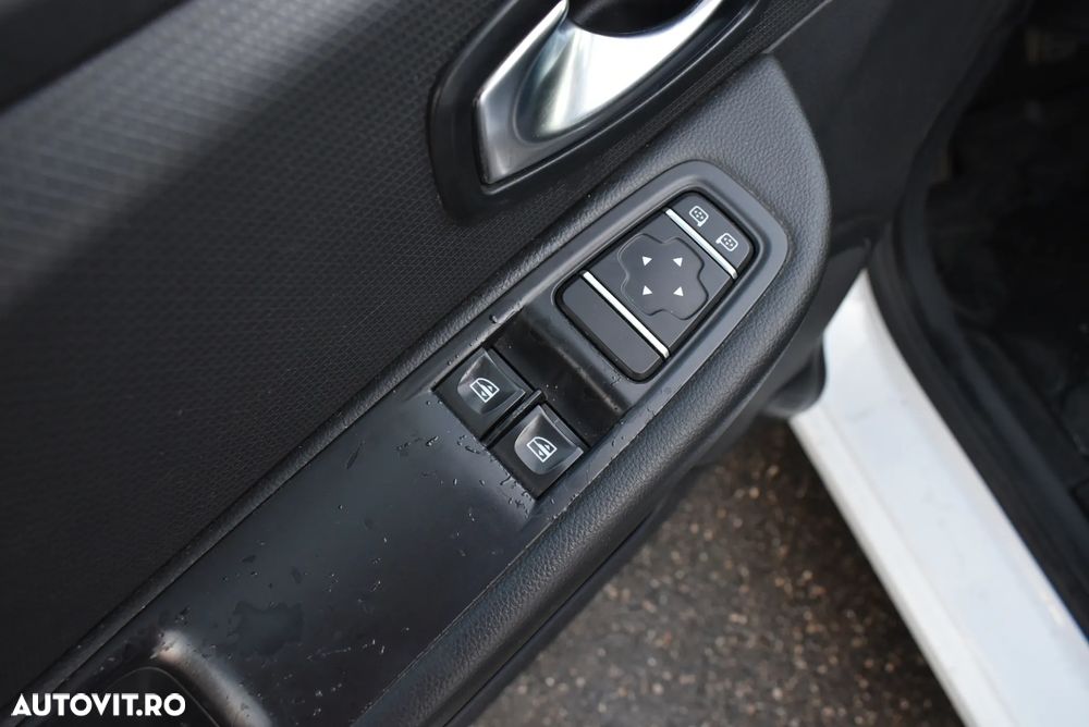 Renault Clio IV 1.2 Life - 11