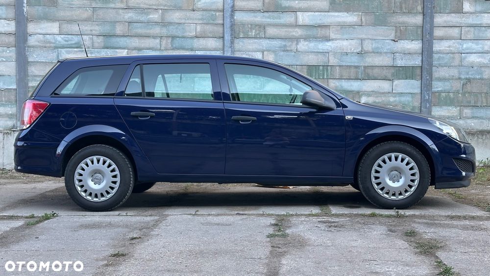 Opel Astra 1.4 Selection - 19