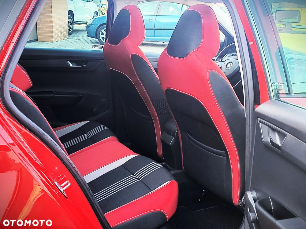 Skoda Fabia 1.2 TSI Monte Carlo - 11