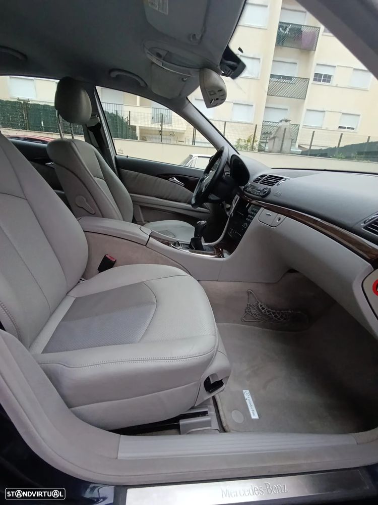 Mercedes-Benz E 220 CDi Elegance - 25