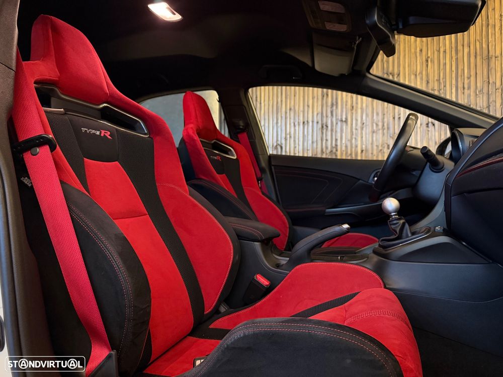 Honda Civic 2.0 VTEC Turbo Type R GT - 26