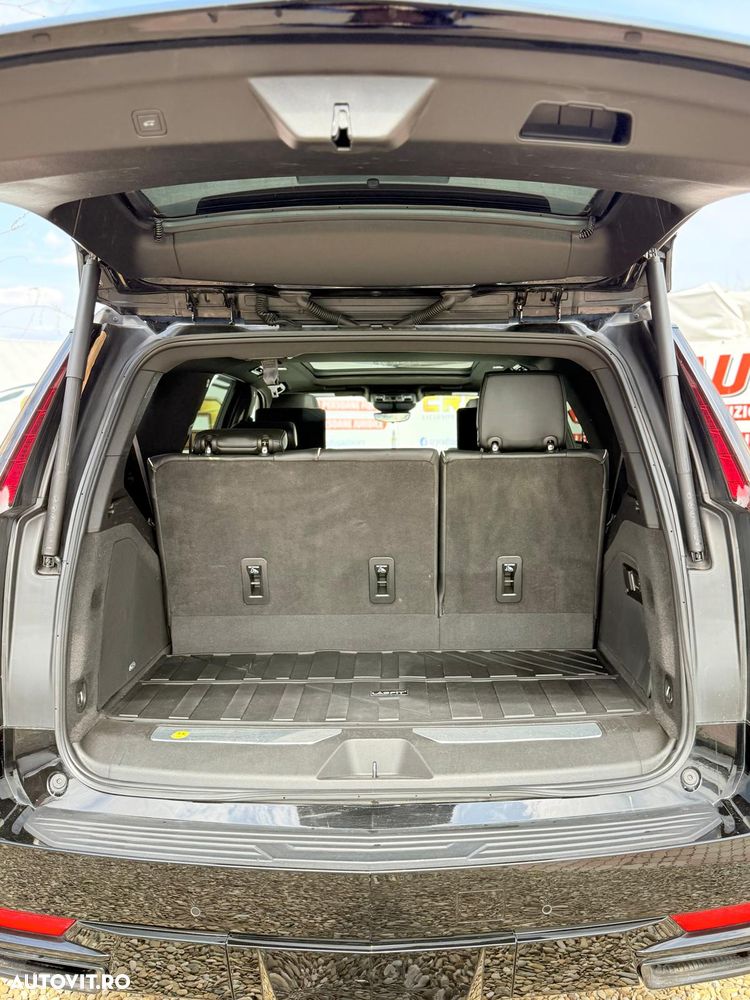 Cadillac Escalade 6.2 V8 AWD AT Platinum - 14