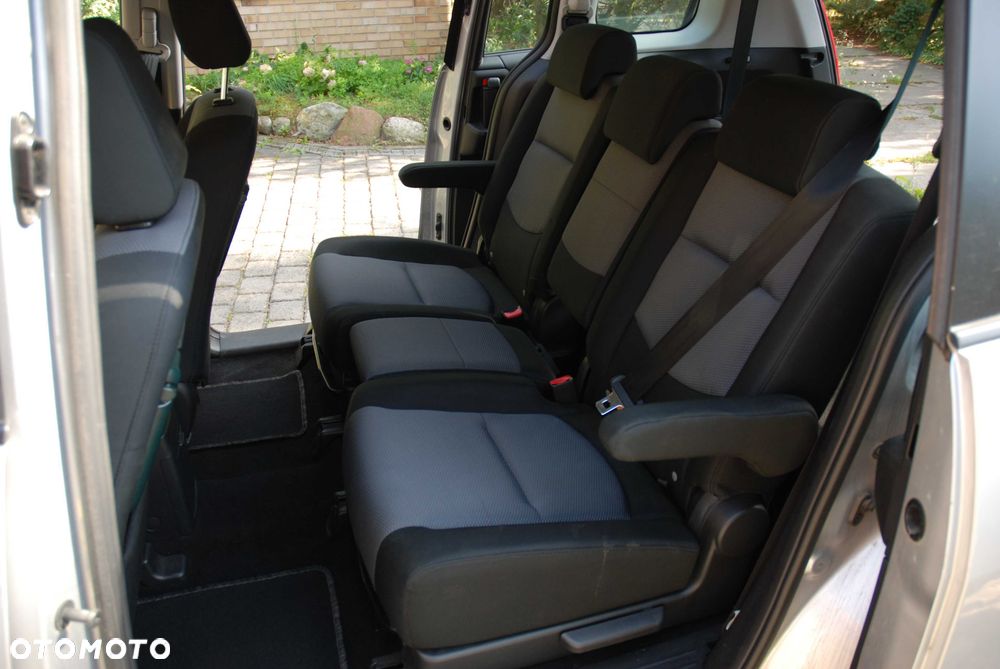 Mazda 5 - 6