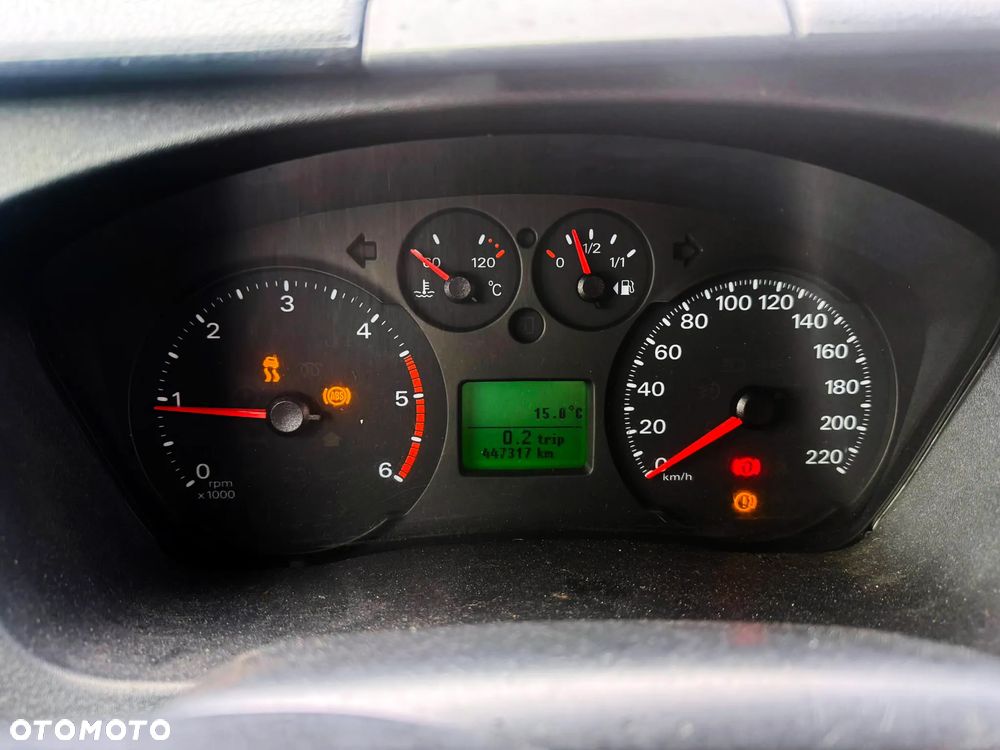Ford Transit 350L - 13