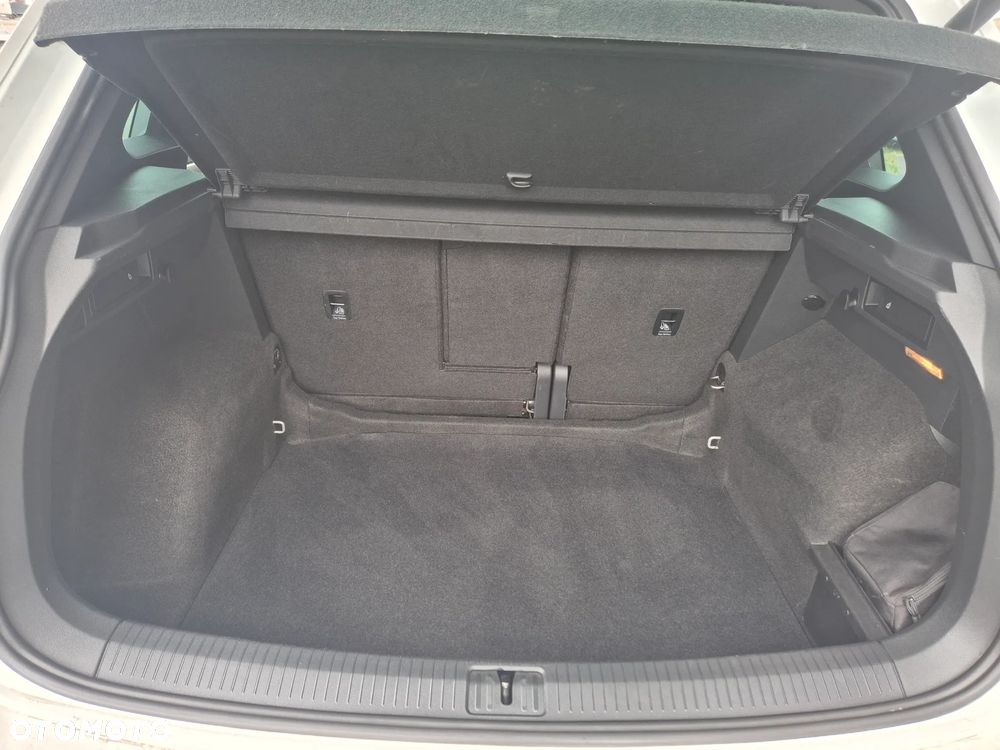 Volkswagen Tiguan 2.0 TDI SCR DSG R-Line - 9