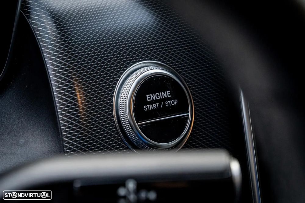 Mercedes-Benz GLC 300 e 4Matic 9G-TRONIC AMG Line Advanced - 23
