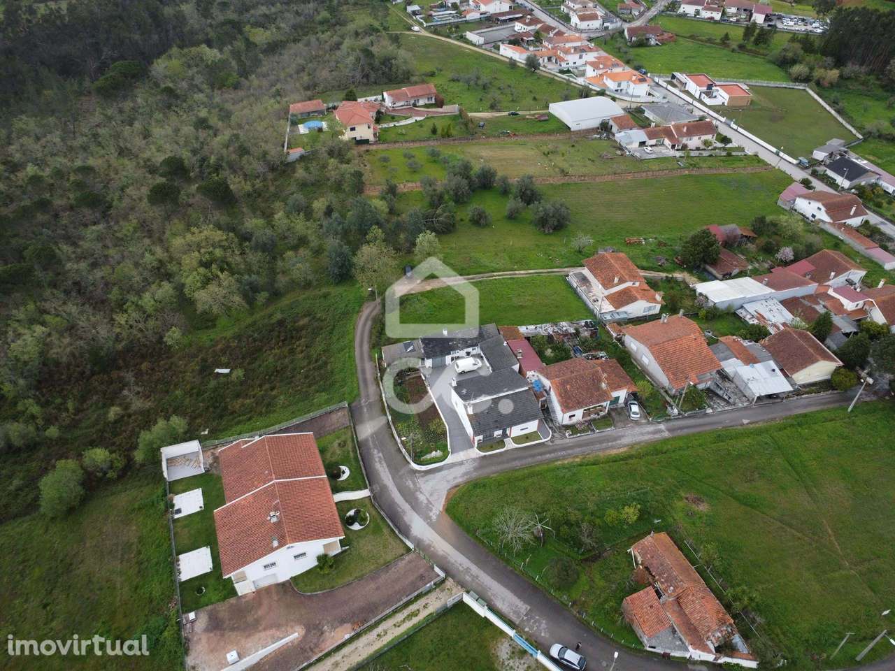 Moradia Térrea com Entradas Independentes – Ideal para Habitação e Inv - Grande imagem: 5/30