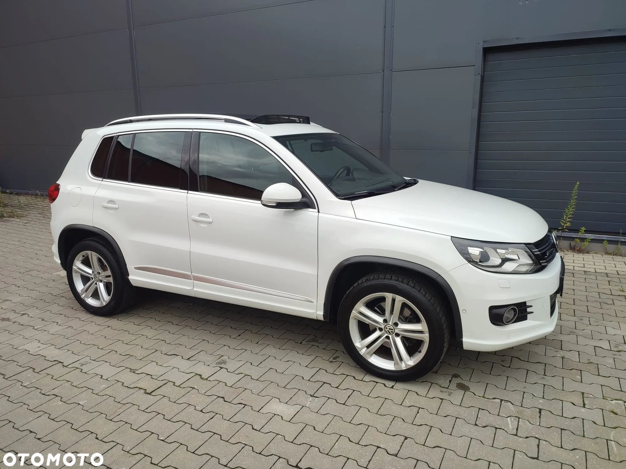 Volkswagen Tiguan 1.4 TSI 4Mot R-Style - 1