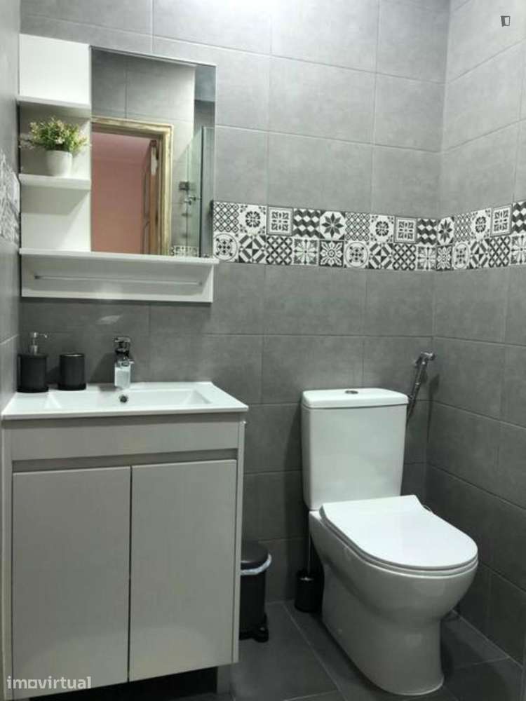 Apartamento com 1 quartos - localizado em Campolide Lisbon - Grande imagem: 4/8