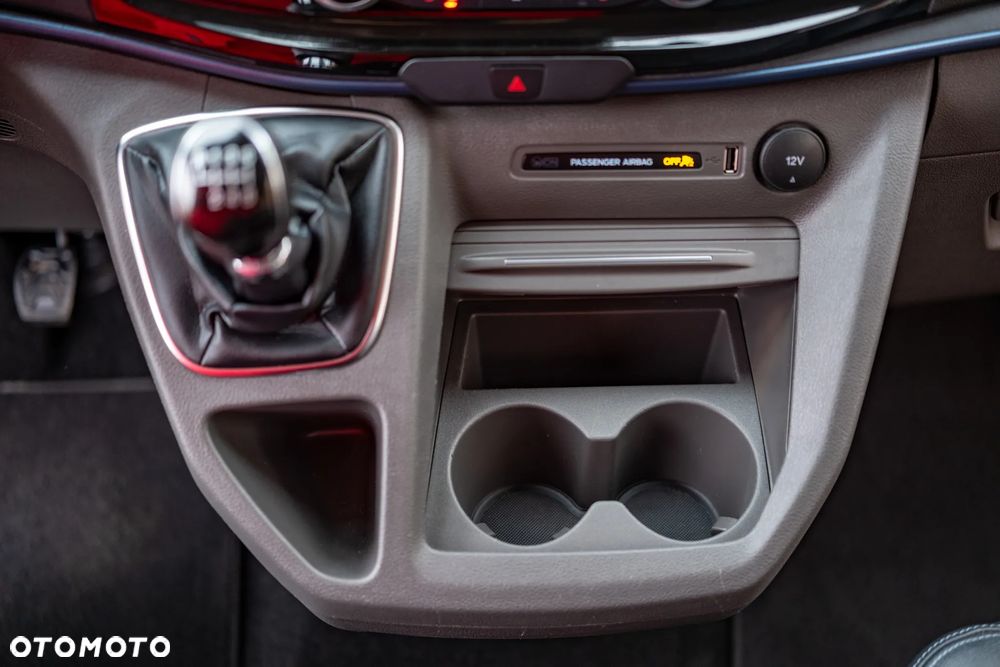 Ford Tourneo Custom 2.0 EcoBlue L1 Active - 25