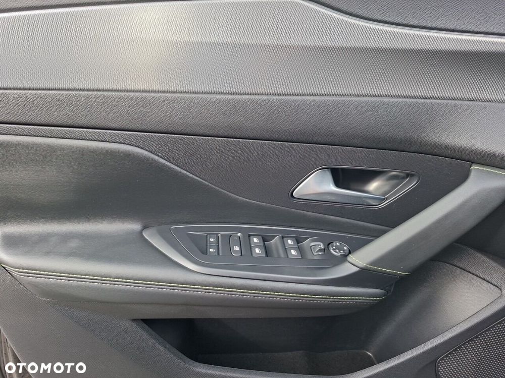 Peugeot 308 1.6 Hybrid PHEV GT Exclusive e-DCS7 - 27